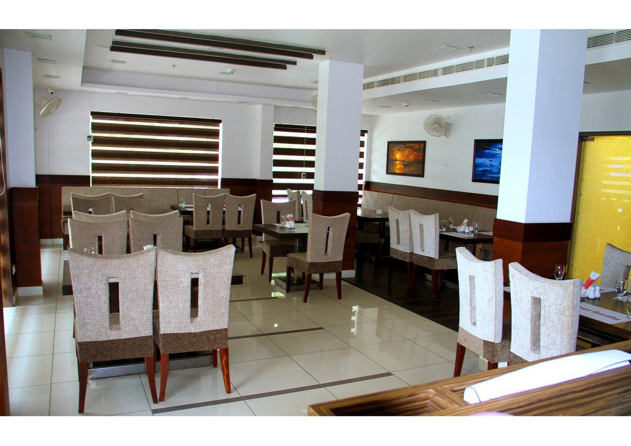Hotel Aswathy Kodungallūr Exterior foto